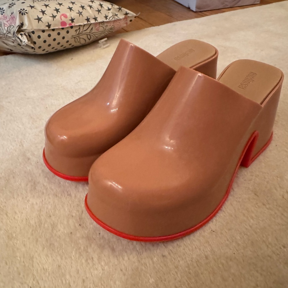 Melissa Tan and Red Mules